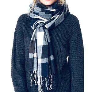 Plush Ultra Soft Plaid Scarf Navy Charcoal Gray White Fringe Winter NWT